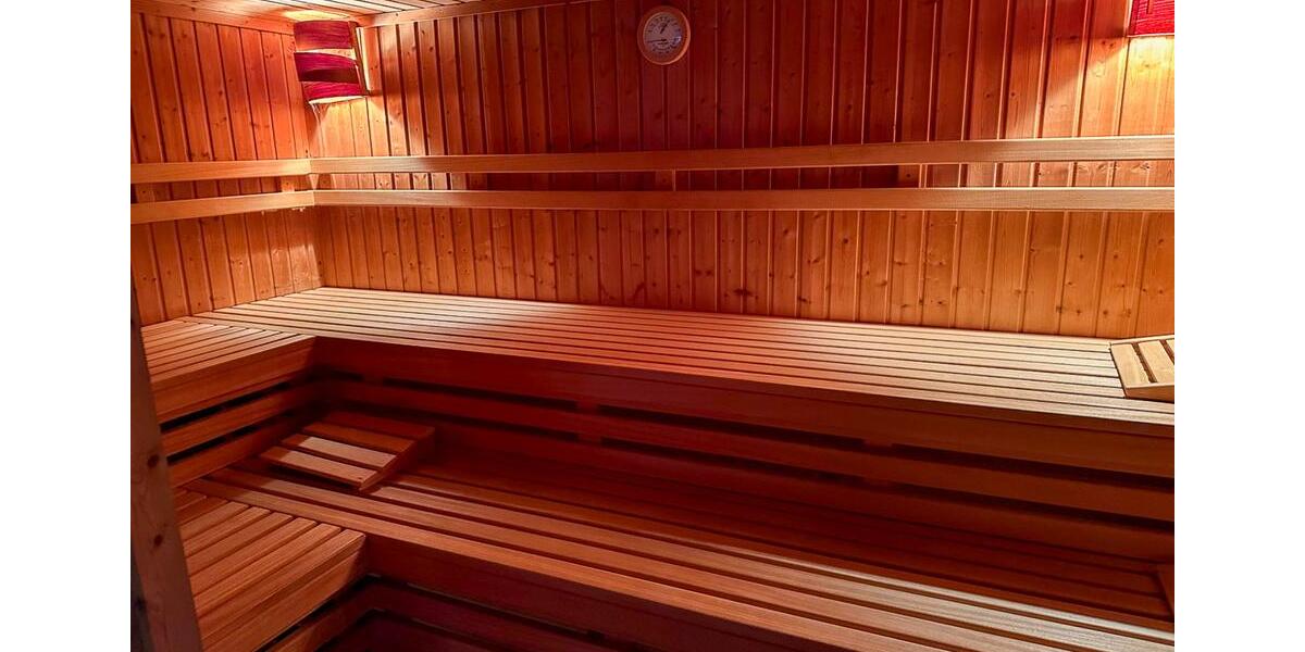 Villa Tülau - 11 Zimmer, 434 m&sup2;, 2.000&euro; | Angebot:22250385