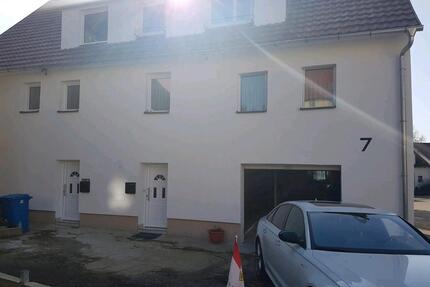 2 Familien Haus in Neustadt bürg mit Garage und Stellplatz