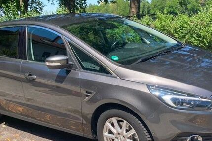 Ford S-Max 199.400 km 9.500 € Mannheim 68165