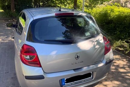 Renault Clio 213.000 km 1.600 &euro; Siegen 57076
