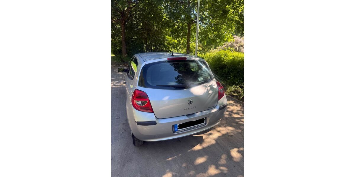 Renault Clio 213.000 km 1.800 &euro; Siegen 57076