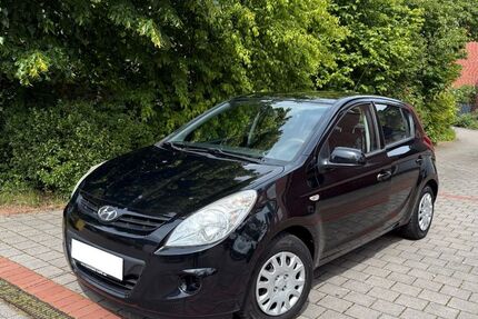 Hyundai i20 207.000 km 1.950 &euro; Dusseldorf 40595