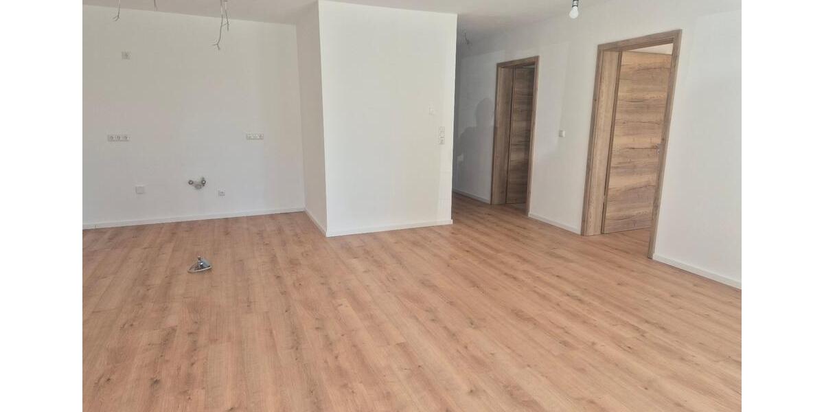 Erdgeschoßwohnung Waidhaus - 4 Zimmer, 120 m&sup2;, 1.100&euro; | Angebot:26416930