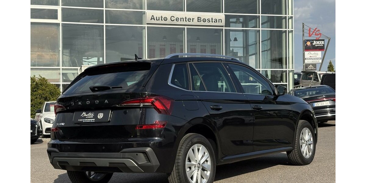 Skoda Kamiq Selection KAMERA/CARPLAY/DAB/DSG/KEYLESS 12.696 km 22.900 &euro; Villingen-Schwenningen 78054