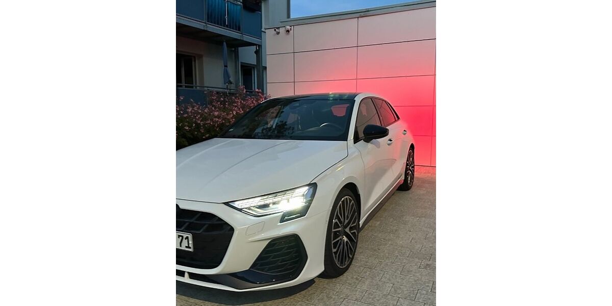Audi S3 12.400 km 49.990 &euro; Cham 93413