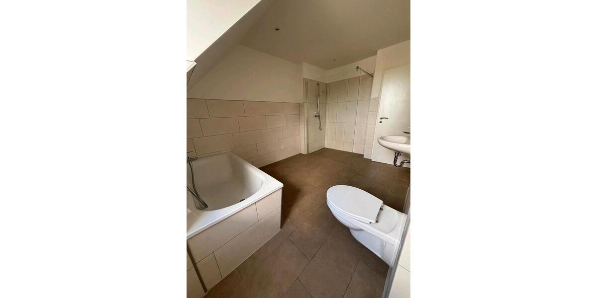 Doppelhaushälfte Laage - 5 Zimmer, 145 m&sup2;, 1.250&euro; | Angebot:25127636