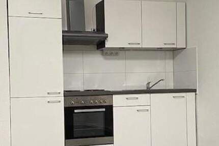 Helle 1-Zimmer Wohnung mit Balkon zimmer