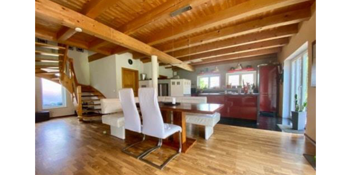 Einfamilienhaus 159 m² mit Garten, Terrasse & Pool – ruhig wohnen 5 zimmer