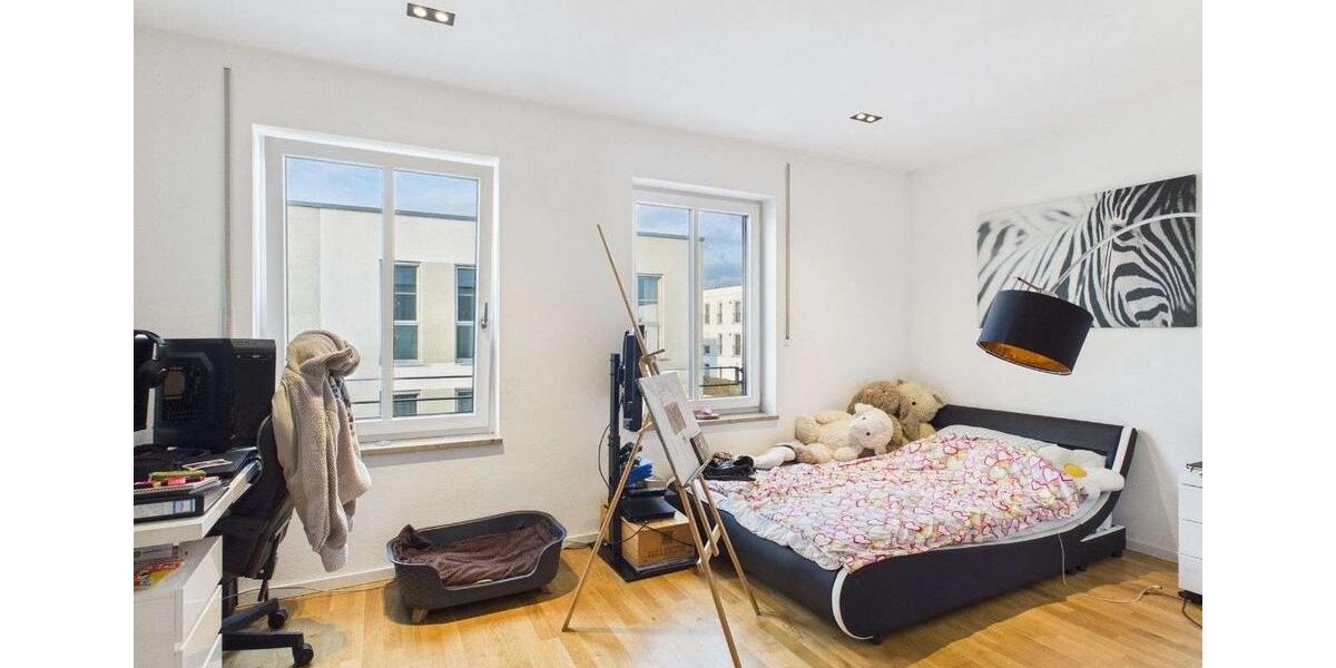 Reihenhaus Regensburg Brandlberg - 4.5 Zimmer, 120 m&sup2;, 1.800&euro; | Angebot:25406123