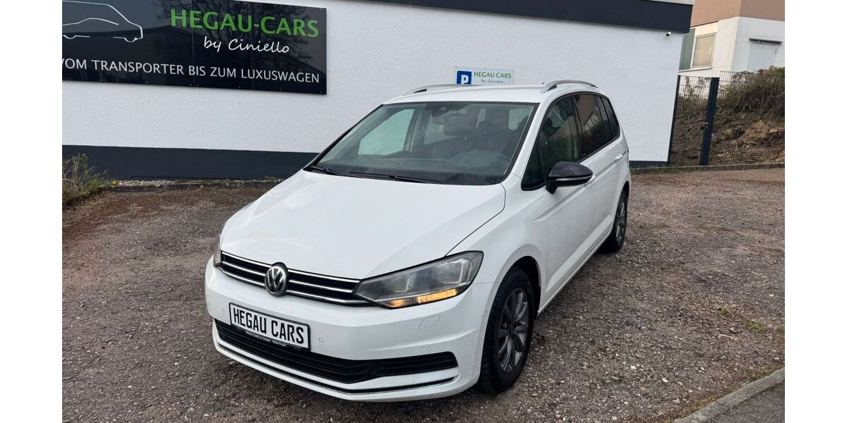 VW Touran 97.900 km 19.990 &euro; Engen 78234