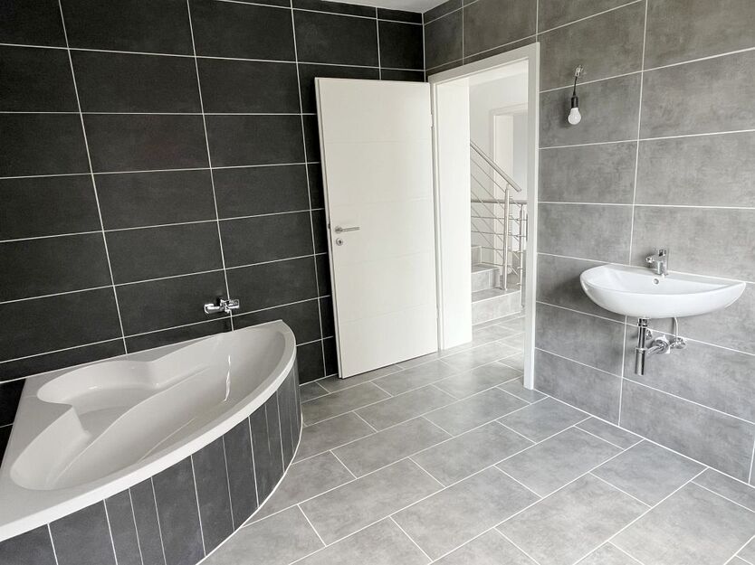 Attraktives Wohnhaus mit Einliegerwohnung für die große Familie 10 zimmer