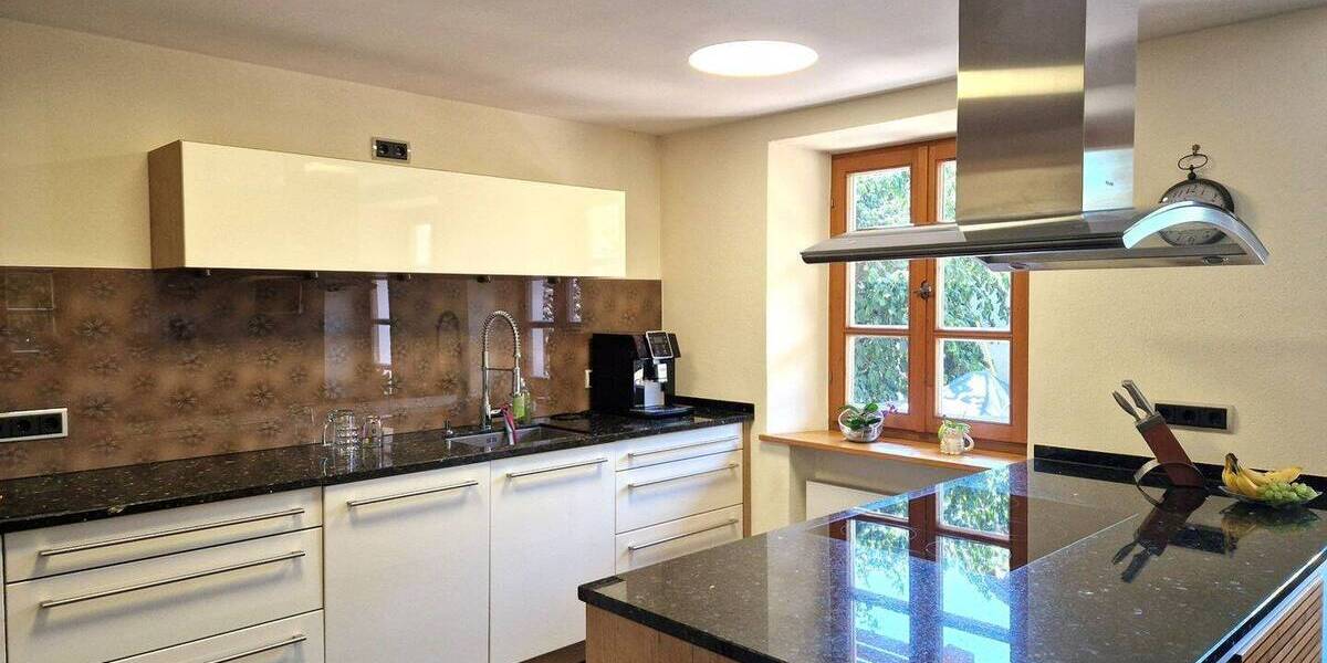 Einfamilienhaus Deggendorf / Mietraching Mietraching - 7 Zimmer, 275 m&sup2;, 936.000&euro; | Angebot:25670720