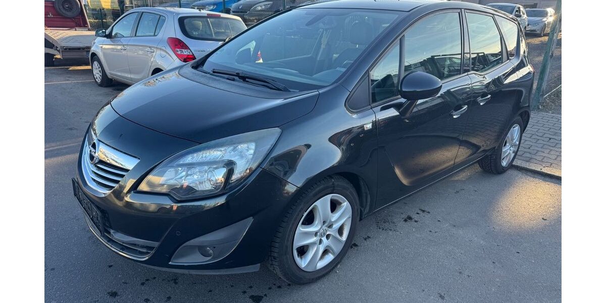 Opel Meriva 130.000 km 4.900 &euro; Berlin 13597