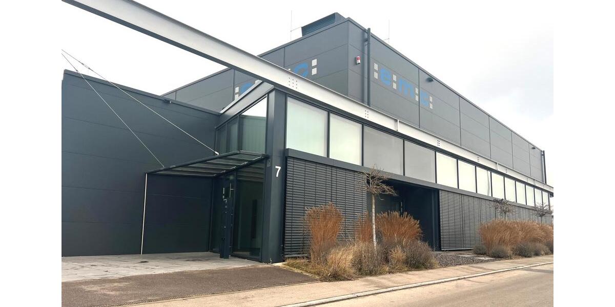 Gepflegte Büroetage mit 3 Büroräumen in Gewerbelage von Langenau zimmer