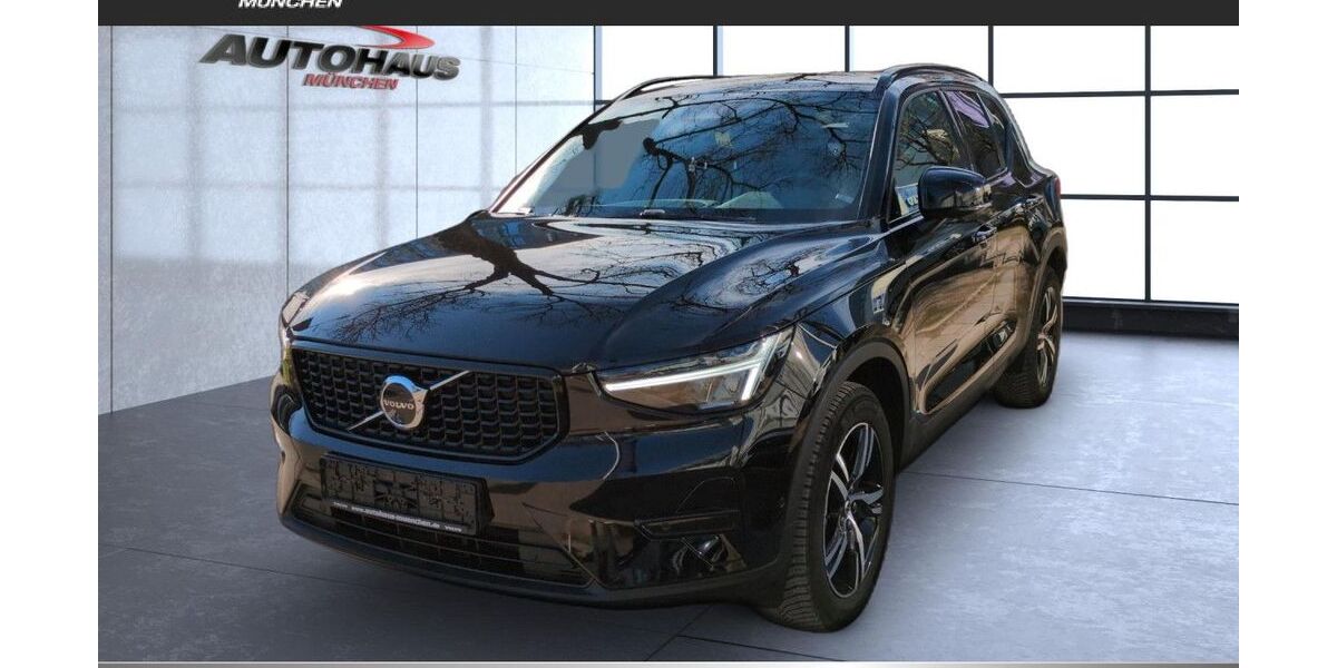 Volvo XC40 22.500 km 35.990 &euro; München 81825