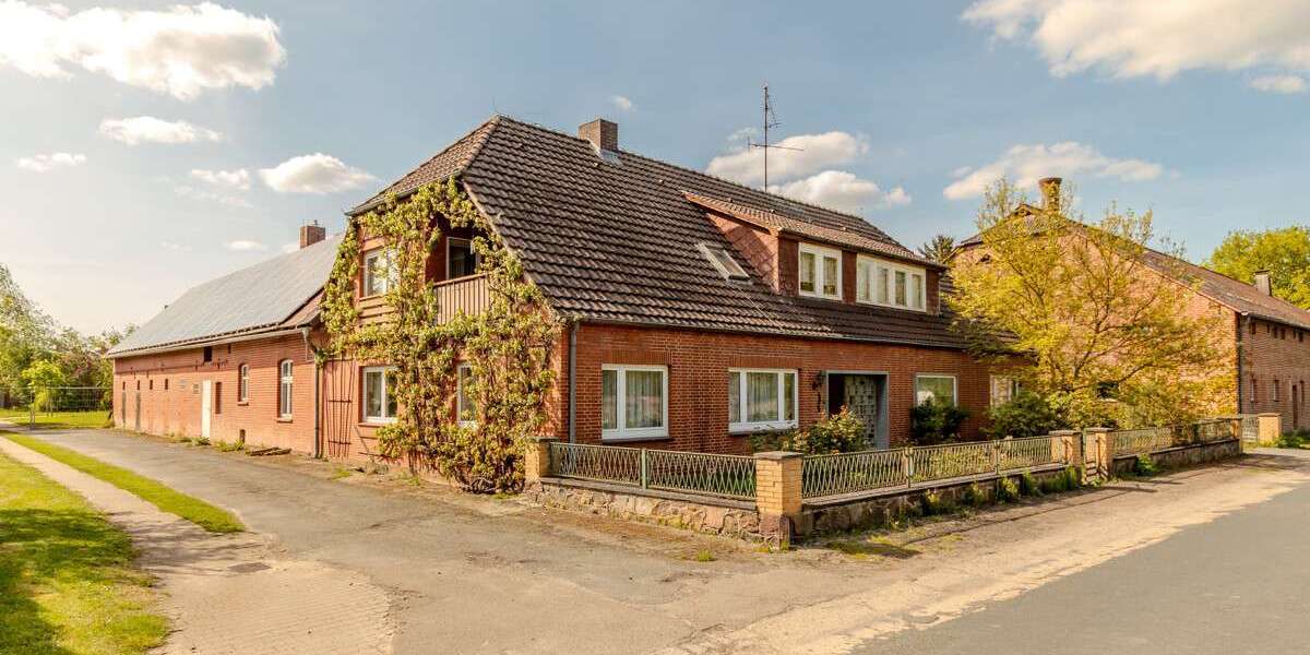 Haus zum Kaufen in Küsten Göttien 350.000 € 320 m² 10 zimmer