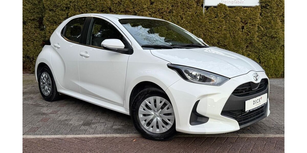 Toyota Yaris 20.367 km 15.950 &euro; Eisenach 99817