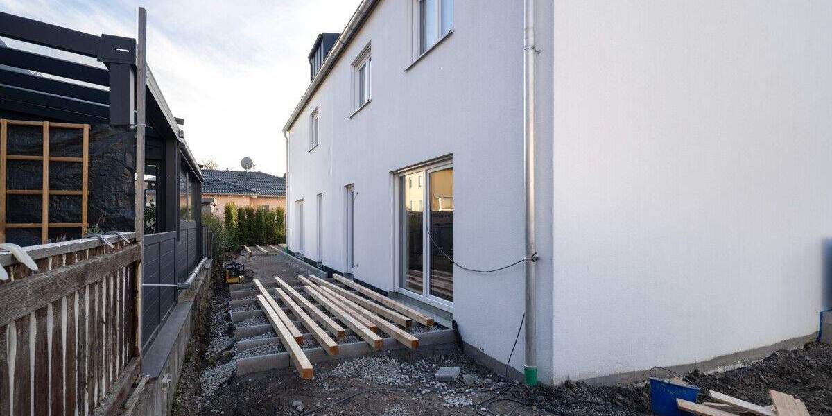 Doppelhaushälfte Karlsfeld - 4 Zimmer, 128 m&sup2;, 1.090.000&euro; | Angebot:25799037