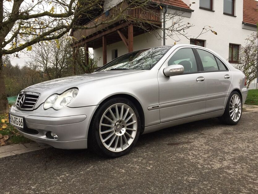 Mercedes-Benz C 200 230.000 km 3.200 € Gersheim - Medelsheim 66453