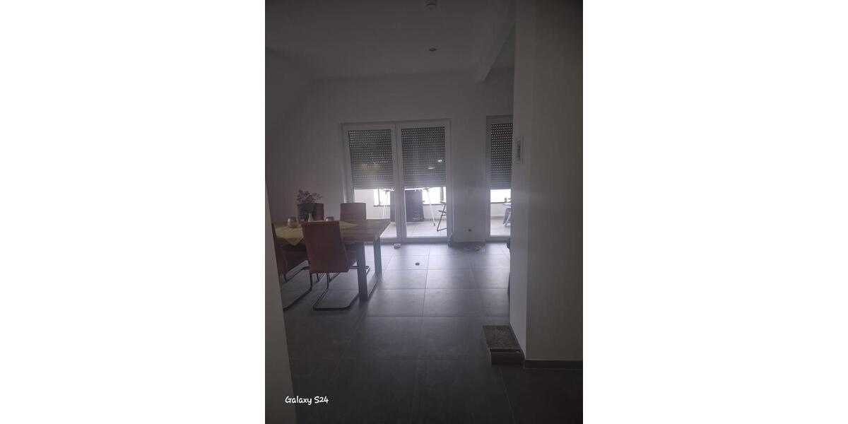 Dachgeschoßwohnung Rodgau - 3 Zimmer, 110 m&sup2;, 1.400&euro; | Angebot:26660603