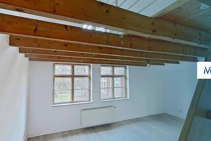 Modernes Wohnen mit Charakter: Tolle 4-Zimmer-Wohnung mit Galerie und viel Platz 3 zimmer