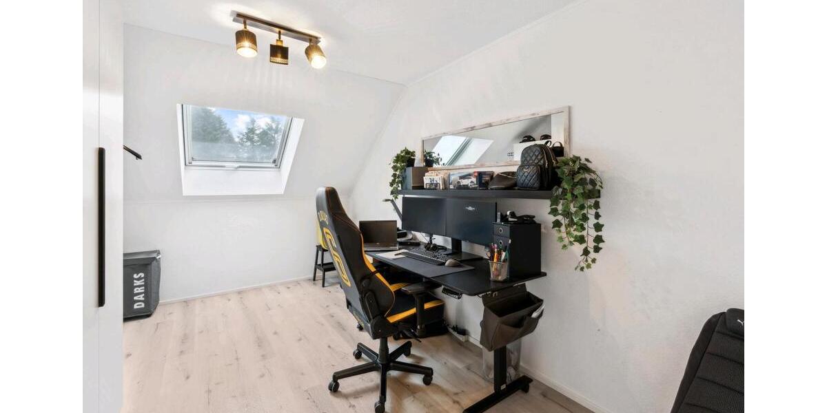 Dachgeschoßwohnung Ochsenhausen - 3.5 Zimmer, 93 m&sup2;, 405.000&euro; | Angebot:26987303