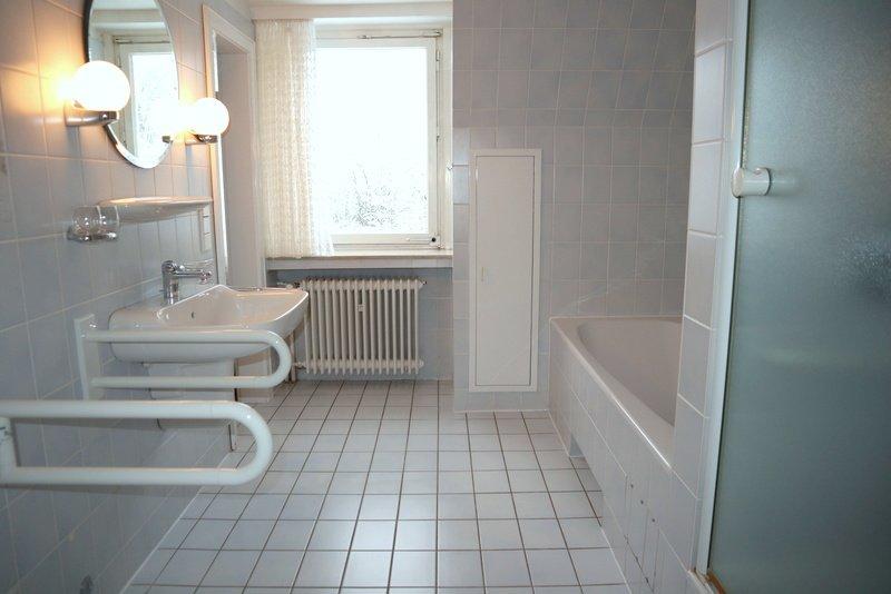 Einfamilienhaus Ganderkesee - 8 Zimmer, 257 m&sup2;, 2.347&euro; | Angebot:26098996