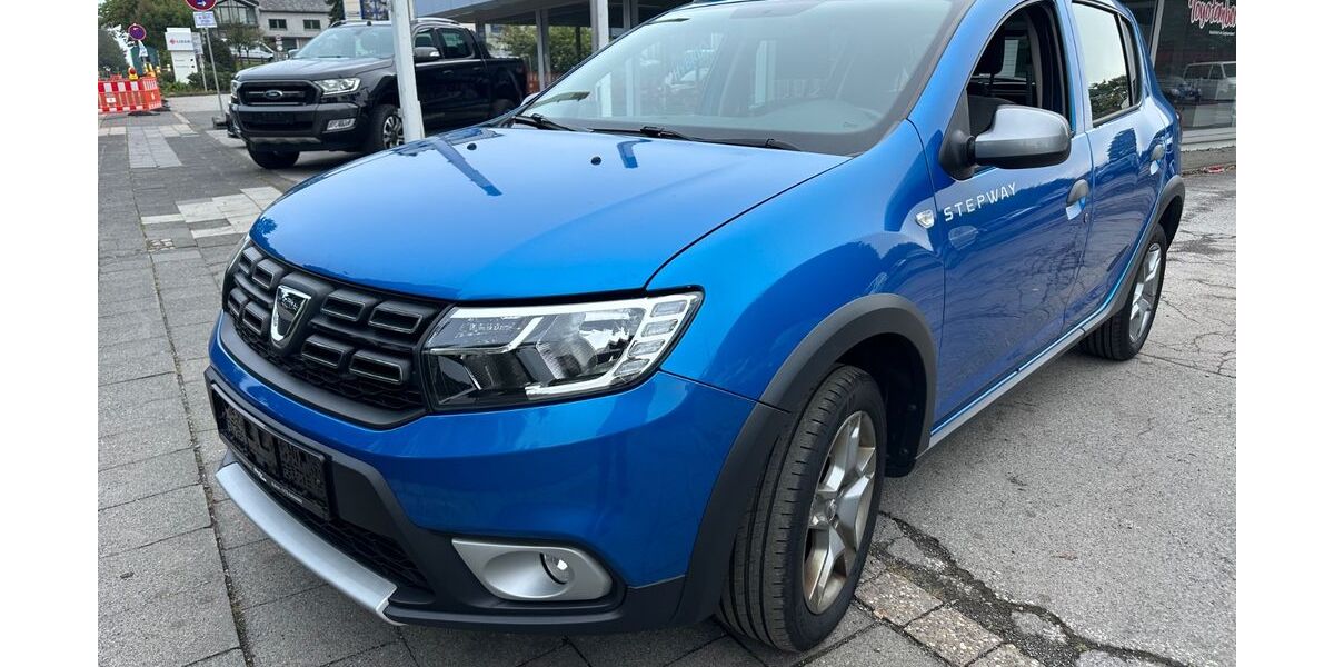 Dacia Sandero 95.000 km 7.990 &euro; Halver 58553