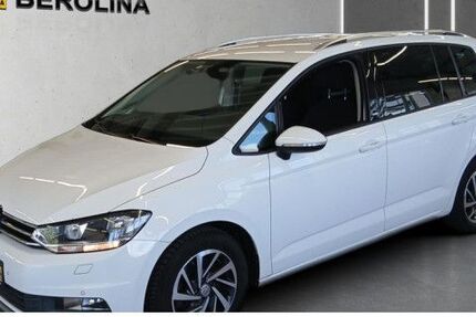 VW Touran 104.248 km 17.470 &euro; Berlin 12105