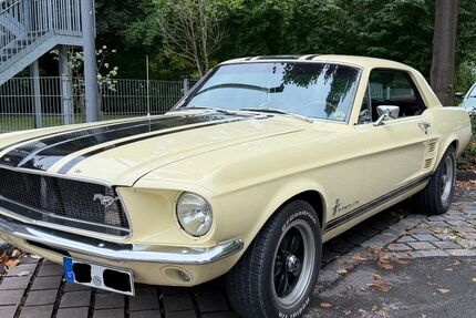 Ford Mustang 110.800 km 55.000 &euro; Rosenheim 83022