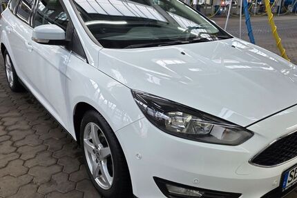 Ford Focus 63.000 km 11.299 &euro; Quierschied 66287