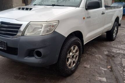 Toyota Hilux 280.000 km 10.990 &euro; Berlin-Mariendorf 12109