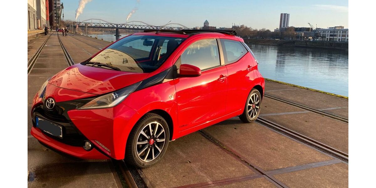 Toyota Aygo (X) 90.177 km 7.000 &euro; Mannheim 68163