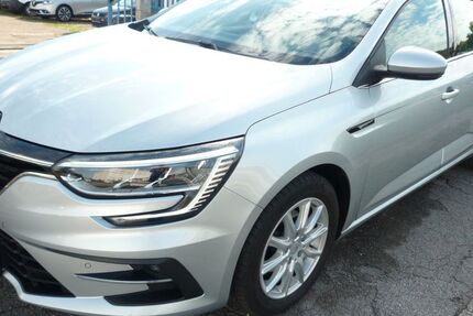 Renault Megane 96.000 km 12.990 € Mannheim 68199