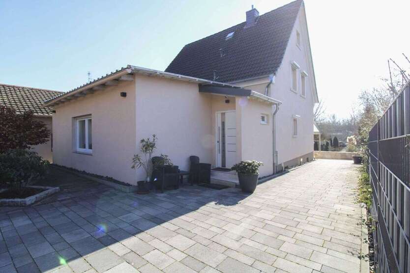 Haus zum Kaufen in Maintal 670.000 € 163.05 m² 5 zimmer