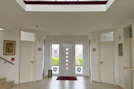 Büro in Neustadt 905.000 € 305.97 m² zimmer