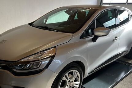 Renault Clio 37.521 km 11.850 &euro; Püchersreuth 92715