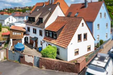 Haus Würzburg / Versbach Versbach - 9 Zimmer, 147 m&sup2;, 367.000&euro; | Angebot:25498257