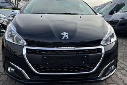 Peugeot 208 11.166 km 10.490 &euro; Dusslingen 72144