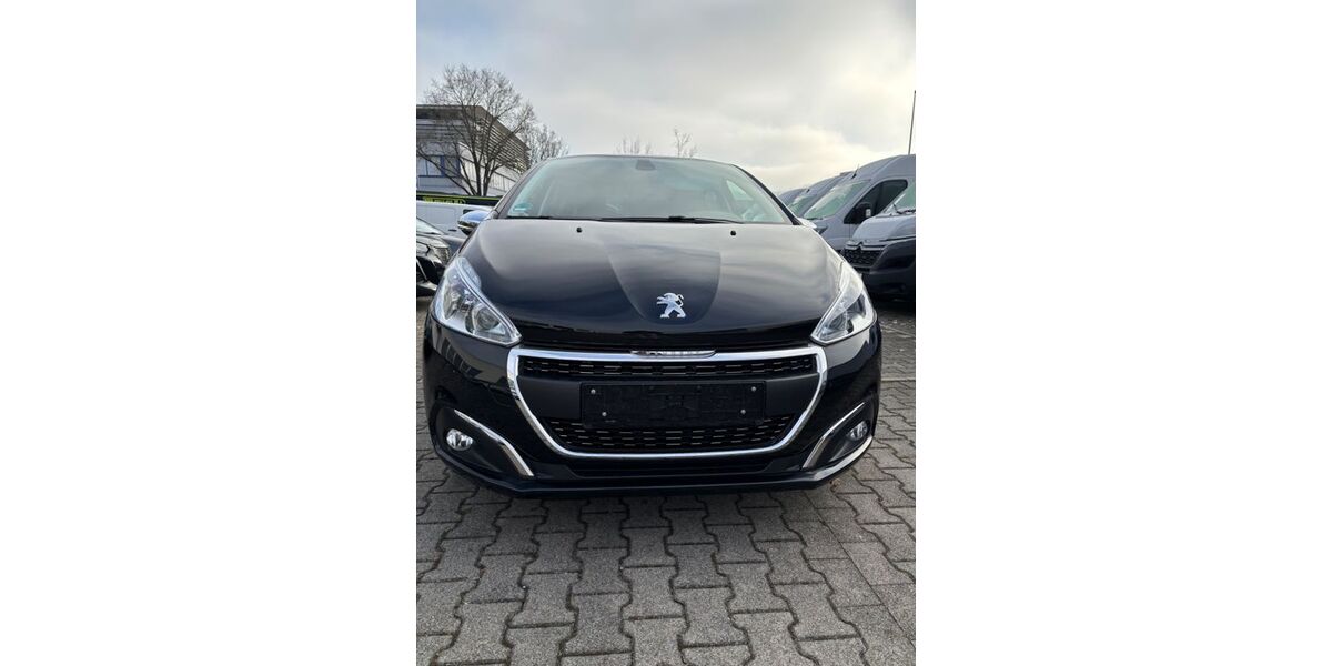 Peugeot 208 11.166 km 10.490 &euro; Dusslingen 72144
