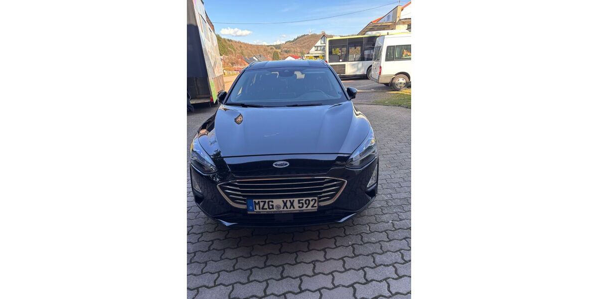 Ford Focus 130.000 km 12.600 &euro; Beckingen 66701