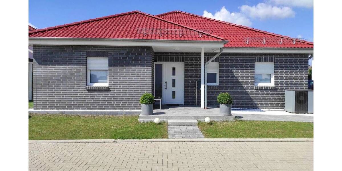 Barrierefreier Bungalow Massivhaus 150 m2 + 60 m2 Terrasse + Doppelgarage 54 m2 5 zimmer