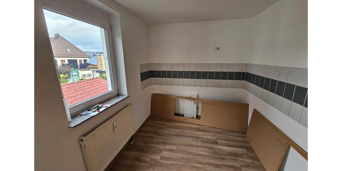 Etagenwohnung Ebersdorf bei Coburg - 3.5 Zimmer, 76 m&sup2;, 188.000&euro; | Angebot:27005910