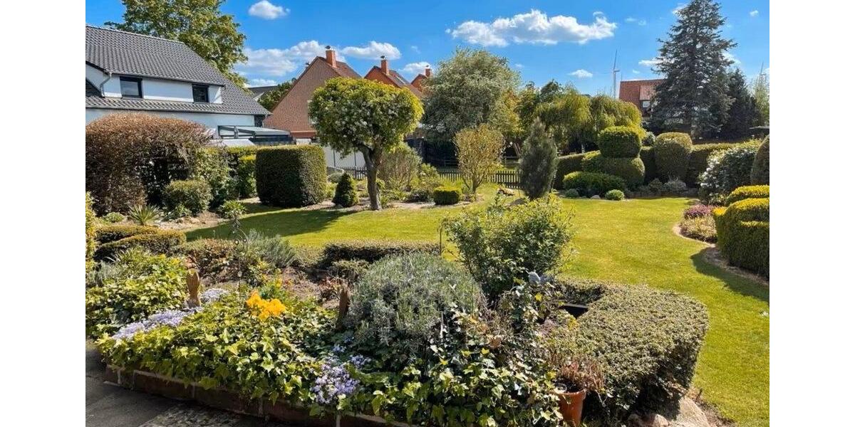 Einfamilienhaus Uetze - 7 Zimmer, 210 m&sup2;, 415.000&euro; | Angebot:26019558