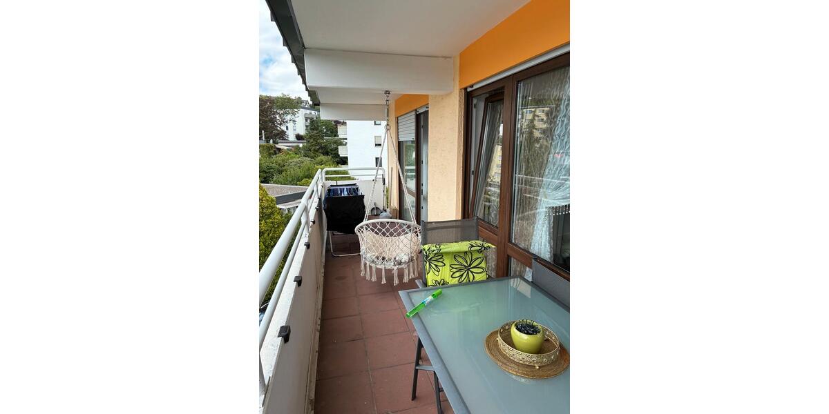 Dachgeschoßwohnung Idstein - 4.5 Zimmer, 102 m&sup2;, 325.000&euro; | Angebot:27144252