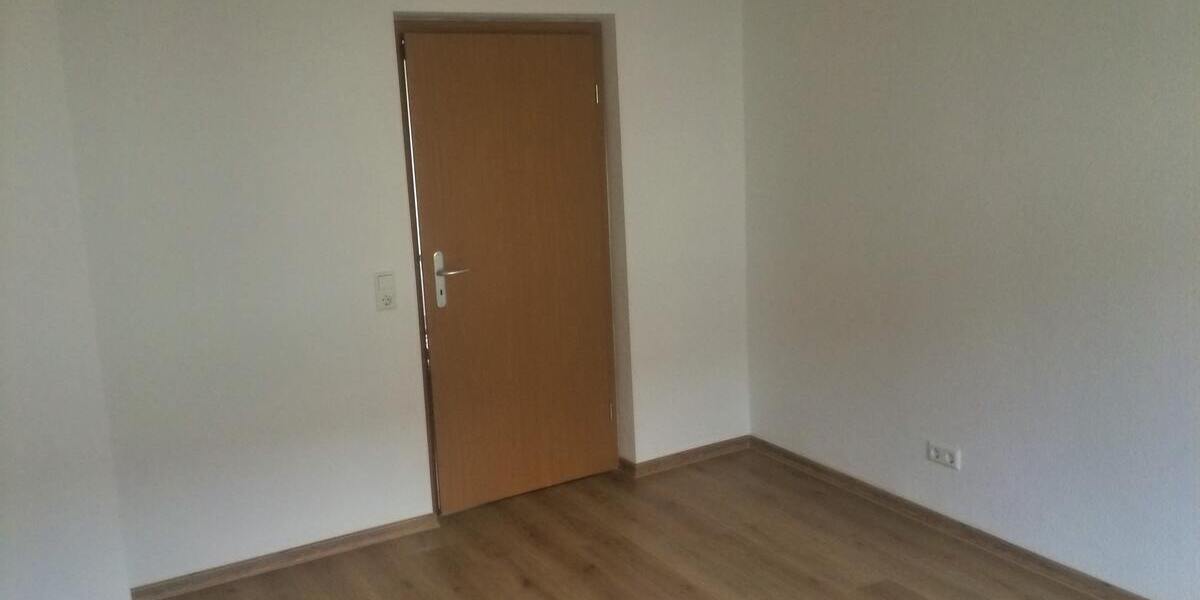 Vermietete 3-Zimmer-Wohnung im 2. Obergeschoss in schöner Lage! Für Kapitalanleger! - Etagenwohnung Rossau Schönborn-Dreiwerden | Angebot:23145069
