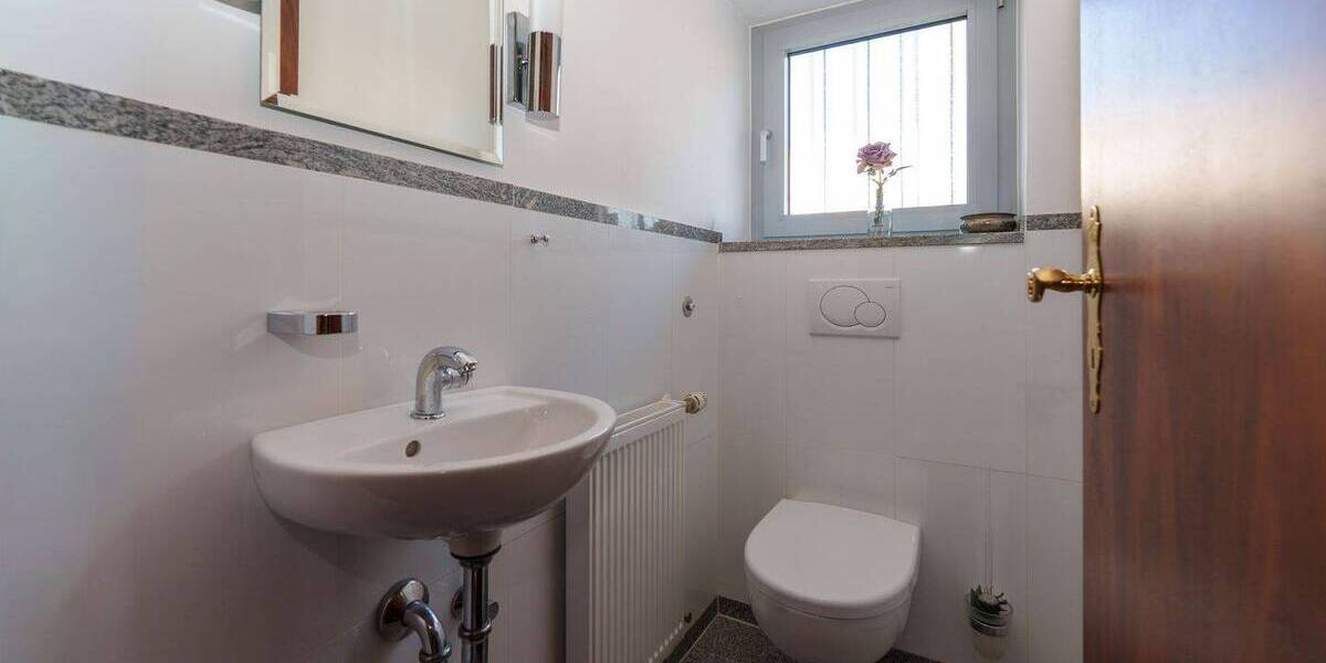 Bungalow Neuss Uedesheim - 4 Zimmer, 160 m&sup2;, 799.000&euro; | Angebot:26672404