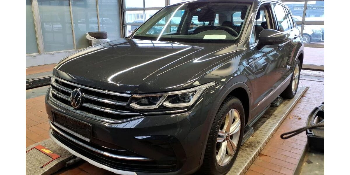 VW Tiguan 117.100 km 24.300 &euro; Bad Hersfeld 36251