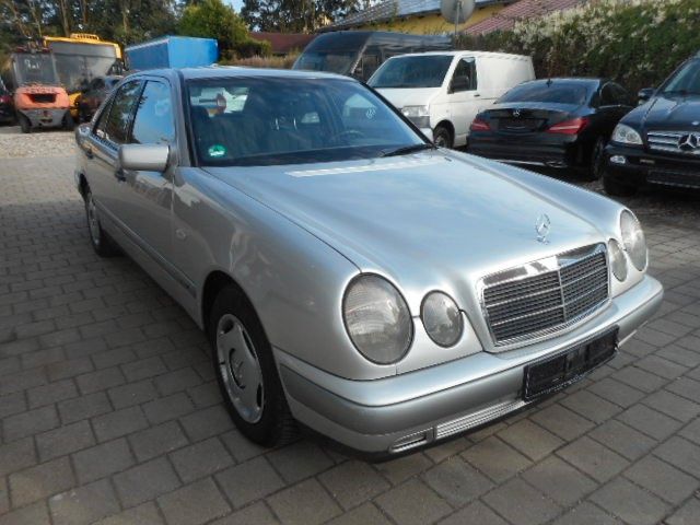 Mercedes-Benz E 290 284.400 km 5.222 &euro; Ernsgaden 85119