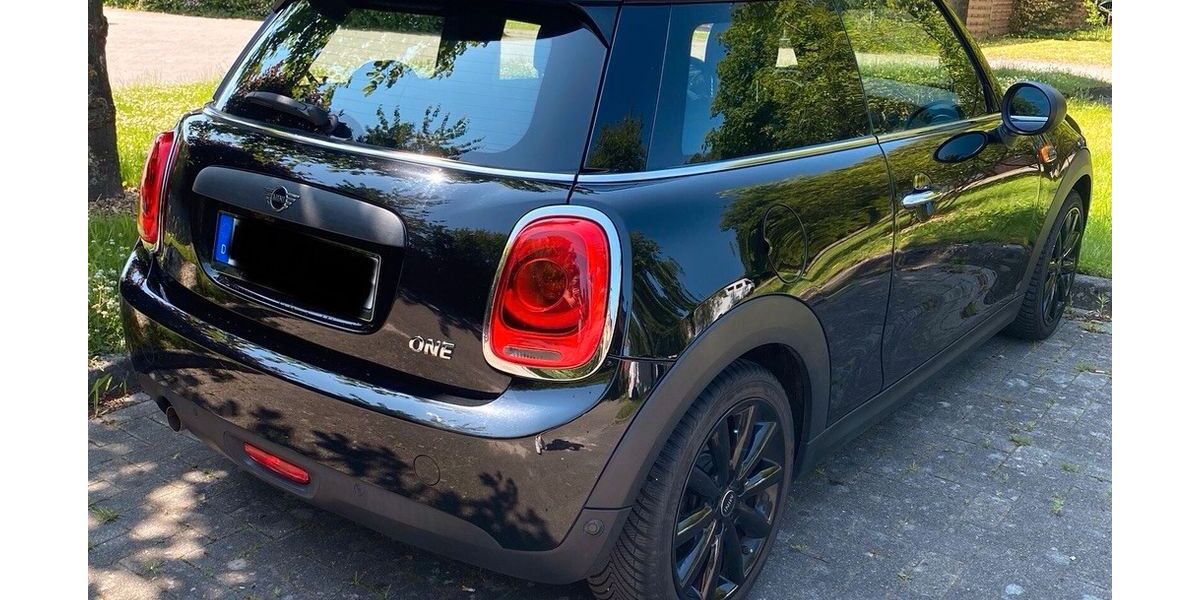 Mini ONE 74.000 km 12.300 &euro; Ammersbek 22949